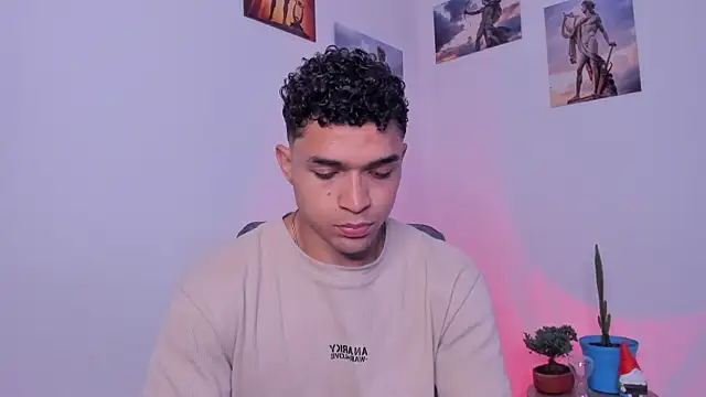 Snapshot of gerson_zt chatting on 11-16-25, 12:59 gerson zt online show from 11-16-25, 12:59