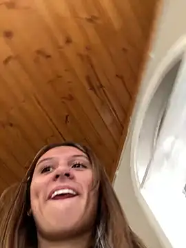 Snapshot of aliisonn_parker26 chatting on 01-28-25, 04:41 aliisonn parker26 online show from 01-28-25, 04:41