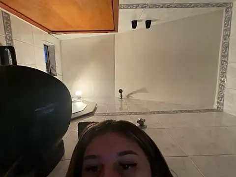 Snapshot of aliisonn_parker26 chatting on 03-13-25, 11:16 aliisonn parker26 online show from 03-13-25, 11:16