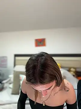 Snapshot of aliisonn_parker26 chatting on 01-31-25, 06:03 aliisonn parker26 online show from 01-31-25, 06:03