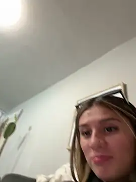 Snapshot of aliisonn_parker26 chatting on 01-23-25, 08:56 aliisonn parker26 online show from 01-23-25, 08:56