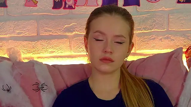 MilanaBalmain online show from 11-01-25, 08:19