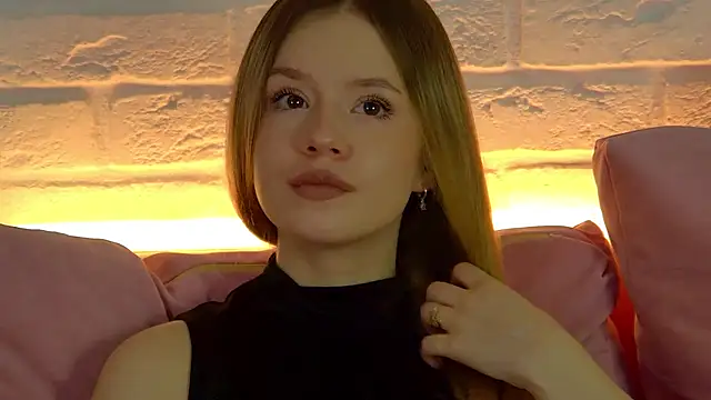 MilanaBalmain online show from 12-01-25, 04:46