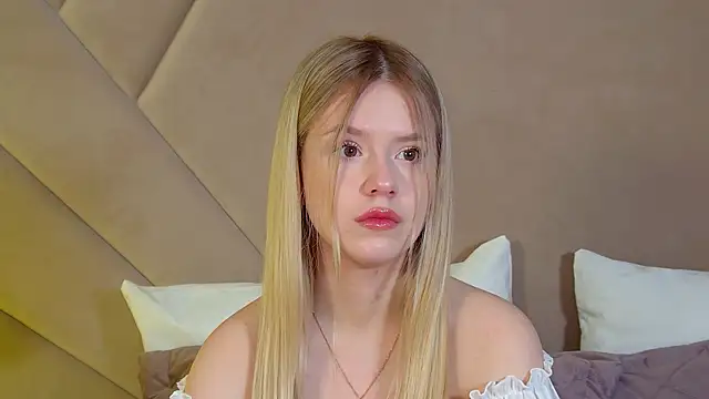 MilanaBalmain online show from 01-19-26, 05:44