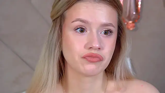 MilanaBalmain online show from 02-20-26, 04:31