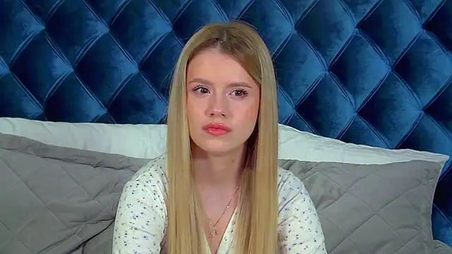 MilanaBalmain online show from 03-06-26, 04:40