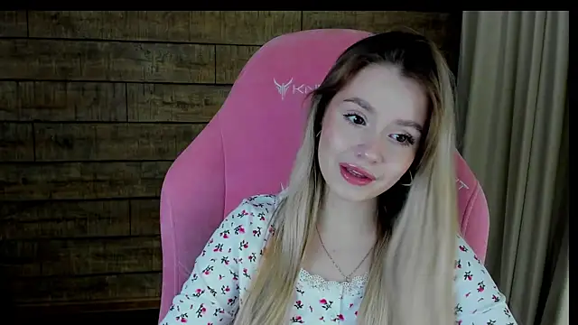 MilanaBalmain online show from 04-01-26, 04:04