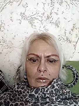 Gardener of Illusions online show from 11-08-25, 02:48