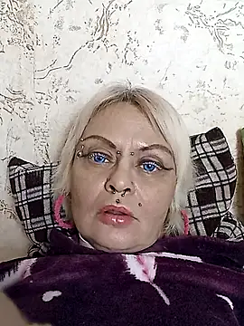 Gardener of Illusions online show from 12-18-25, 03:22