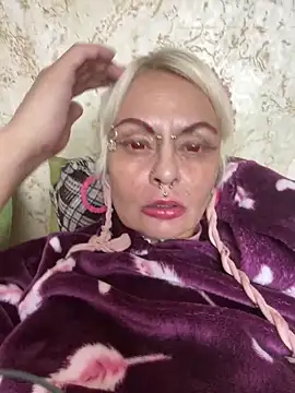 Gardener of Illusions online show from 09-13-25, 01:16