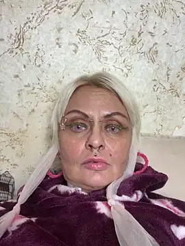 Gardener of Illusions online show from 10-04-25, 04:14