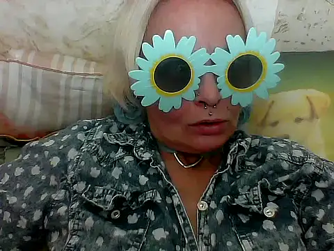 Snapshot of Gardener_of_Illusions chatting on 05-30-26, 03:46 Gardener of Illusions online show from 05-30-26, 03:46
