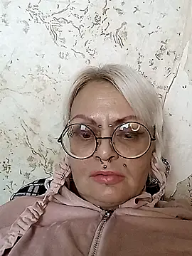 Gardener of Illusions online show from 10-12-25, 04:30