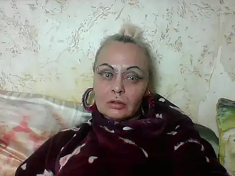 Snapshot of Gardener_of_Illusions chatting on 05-13-26, 11:50 Gardener of Illusions online show from 05-13-26, 11:50