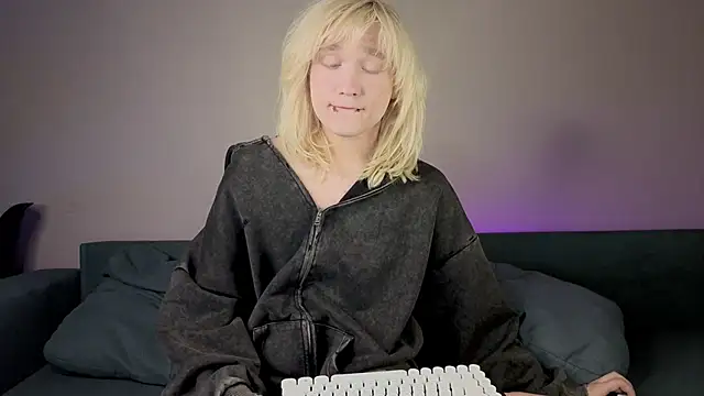 Gregory Byyrd online show from 11-01-25, 09:30