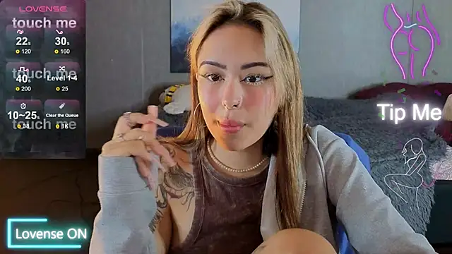 baby  kim online show from 10-28-25, 05:18