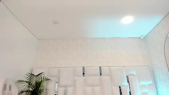 im nika  online show from 09-26-25, 01:18