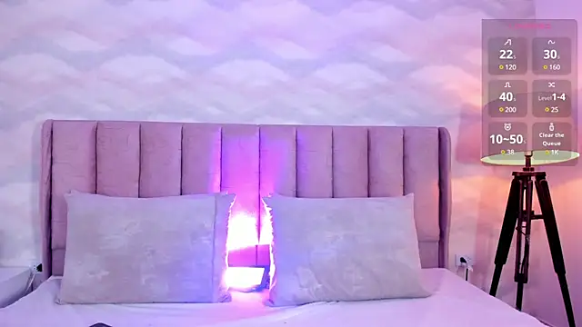 im nika  online show from 03-15-25, 12:34