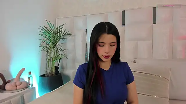 im nika  online show from 01-19-26, 12:53