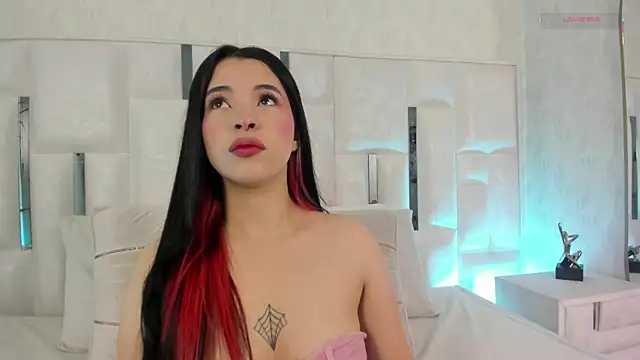 im nika  online show from 01-15-26, 12:30