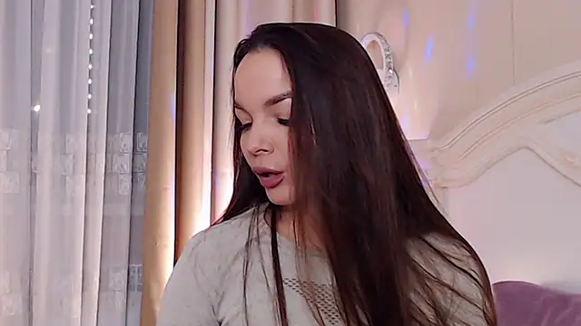 Snapshot of Avylew chatting on 02-01-25, 09:29 Avylew online show from 02-01-25, 09:29