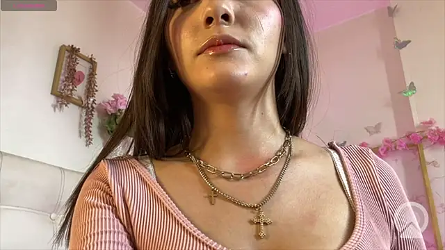 Snapshot of Madysson_leee chatting on 04-28-26, 04:11 Madysson leee online show from 04-28-26, 04:11