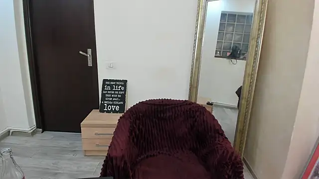 Snapshot of Kathy_Evvy chatting on 02-28-25, 01:37 Kathy Evvy online show from 02-28-25, 01:37