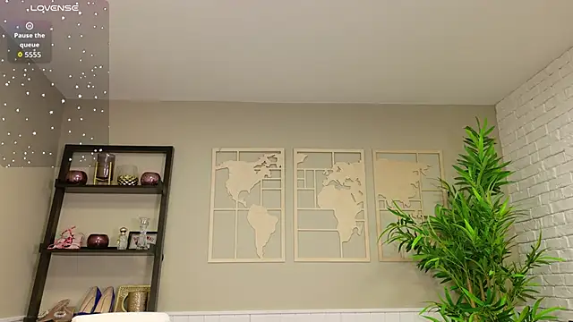 LadyLeea online show from 11-10-25, 04:28