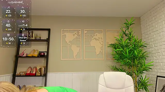 LadyLeea online show from 04-15-26, 04:40