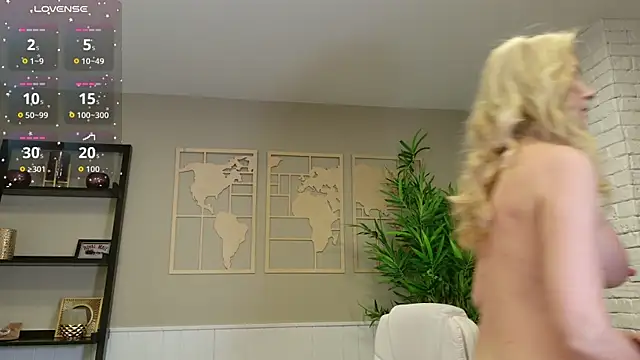 LadyLeea online show from 06-10-26, 04:46