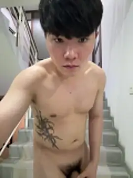 Snapshot of thehornyboyz chatting on 05-21-26, 07:33 thehornyboyz online show from 05-21-26, 07:33