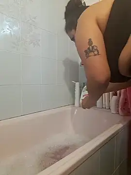 kittymorenita26 online show from 02-08-25, 06:22