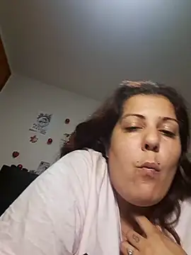 kittymorenita26 online show from 01-04-25, 03:07