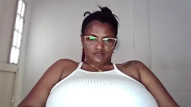 alejandraboobs07 online show from 04-04-26, 09:32