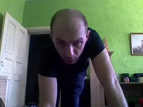 Snapshot of STANISLAW621162 chatting on 07-09-26, 01:43 STANISLAW621162 online show from 07-09-26, 01:43