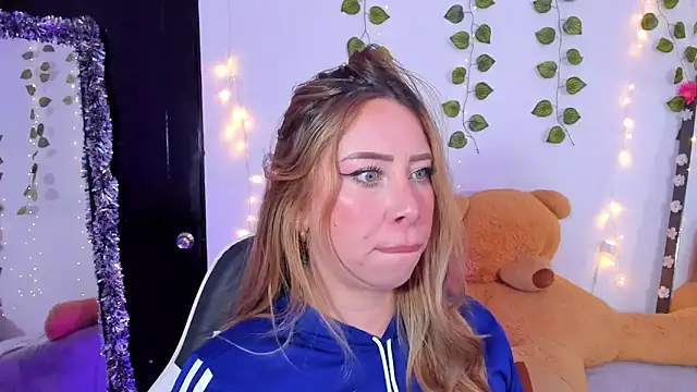 JanneKim online show from 03-11-26, 02:33