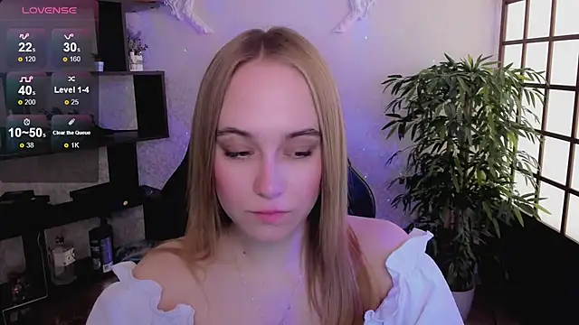 LianaBright online show from 03-23-25, 02:15