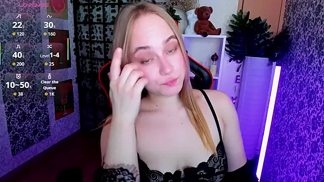 LianaBright online show from 02-08-26, 04:21