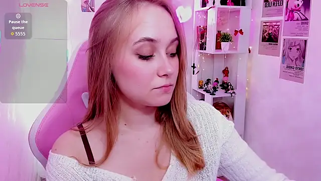 Snapshot of LianaBright chatting on 06-10-26, 01:40 LianaBright online show from 06-10-26, 01:40