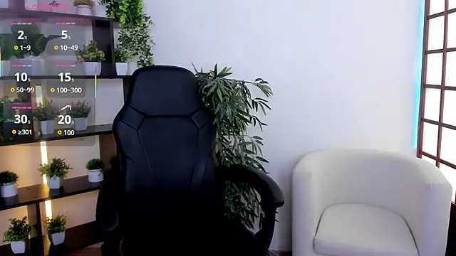 Snapshot of LianaBright chatting on 05-16-26, 01:59 LianaBright online show from 05-16-26, 01:59