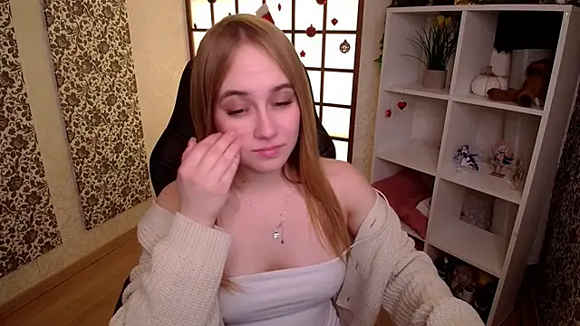 LianaBright online show from 01-28-25, 05:22