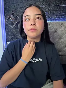 Paloma  LS online show from 04-15-26, 08:31