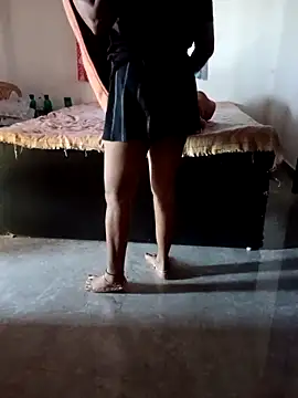 Snapshot of EeshaBhabi chatting on 11-20-25, 06:03 EeshaBhabi online show from 11-20-25, 06:03