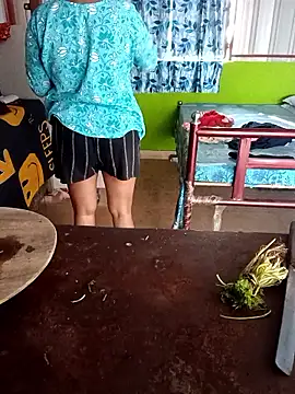 Snapshot of EeshaBhabi chatting on 02-02-26, 08:35 EeshaBhabi online show from 02-02-26, 08:35