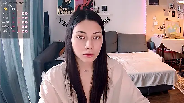 valorant girl online show from 03-10-26, 09:46