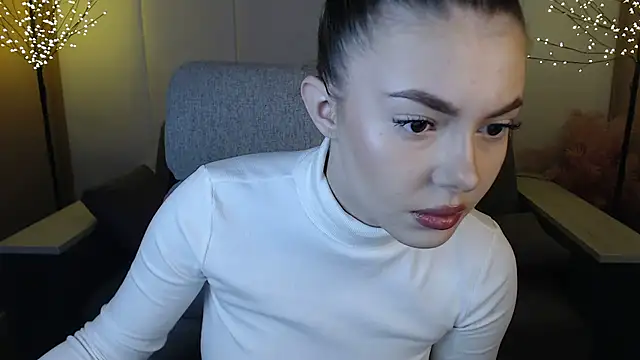 Snapshot of Ritaneer chatting on 02-17-25, 09:13 Ritaneer online show from 02-17-25, 09:13