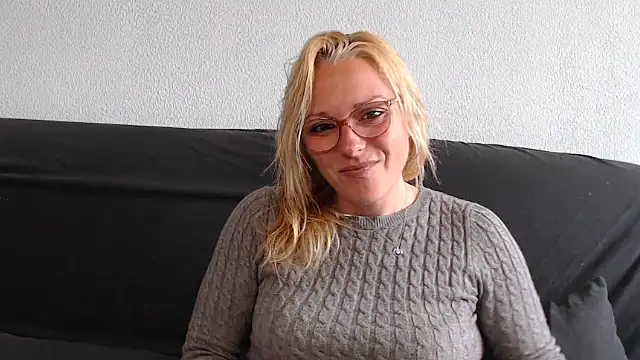 Doucelouve9 online show from 02-28-26, 01:55