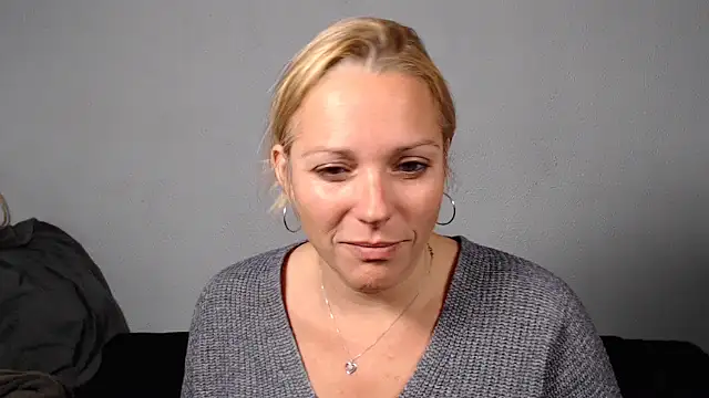 Doucelouve9 online show from 11-22-25, 05:23