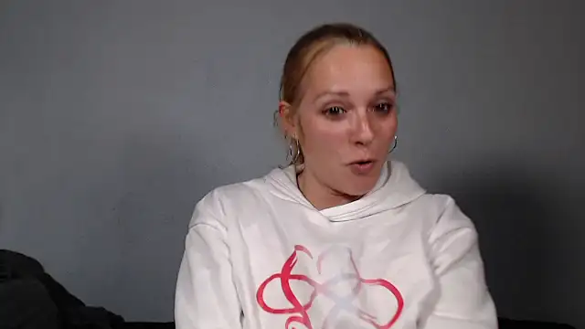 Doucelouve9 online show from 02-09-26, 05:11