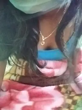 aadhini01 online show from 12-31-24, 01:36